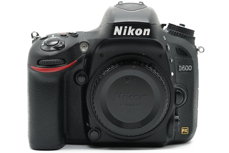 BRUGT NIKON D600 HUS